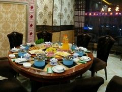 -达吾手抓美食城总部(义乌店)