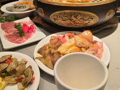 -山焱·炭火自助烤肉(周浦万达店)