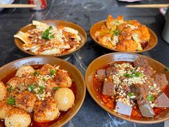 -巴四老城区炭火蛙锅(张江店)