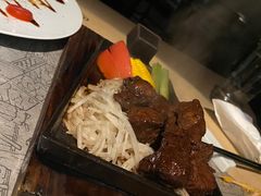 -穹六人间 people 6(岳阳路店)