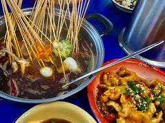 经典锅底-马路边边串串香(苗栗路店)
