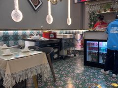 -欧提汗·新疆餐厅·清真(银都路店)