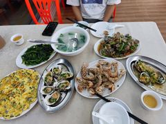 -红月湾海鲜饭店•沙滩海景(双月湾店)