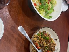-湖南人家湘菜馆(镇江路店)