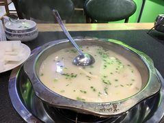-肖仙仙羊肉汤·始于1996年(郫都店)