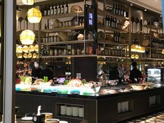 -钱小奴海鲜自助黑金店(杭州滨江龙湖店)