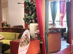 -湘阁里辣(南岭购物广场店)