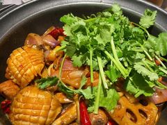 禄婶秘制鲍鱼鸡煲-禄婶鸡煲·打边炉
