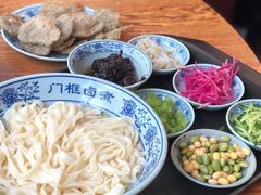 -门框胡同百年卤煮(新街口店)