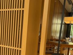 -鱼鲜饭香·招牌汽锅剁椒鱼头王