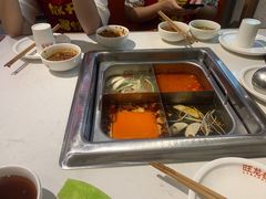 -旺龙巷重庆脆毛肚火锅·潜山扛把子店(潜山商业街店)