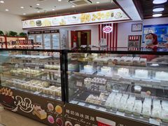 面包甜点陈列柜-红宝石·鲜奶小方·海派西点房(莘庄龙之梦店)