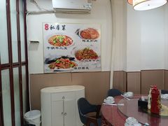 -湖南人家湘菜馆(镇江路店)