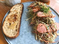 烤三文鱼沙拉-O'mills Sourdough Bakery&Bistro(永嘉路店)