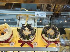 -花花卷卷·鲜食蛋糕(静安久光百货店)