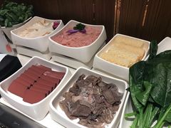 -海底捞火锅鲜切牛肉主题店(长寿路店)
