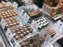 -VENCHI 闻绮(上海佛罗伦萨小镇店)