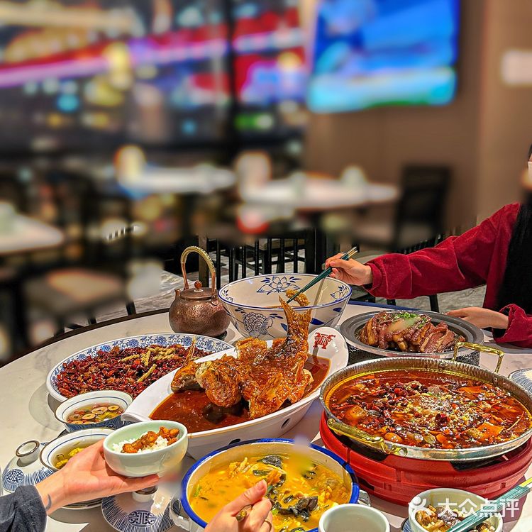 我宣布带朋友来洪崖洞，必须要来吃这家！