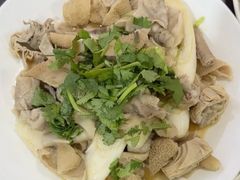 -吕记清真美食城(永兴服装街店)