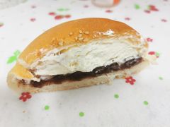 红豆沙奶油-高力乐面包咖啡厅(西塔店)