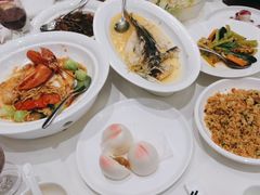 -万龙洲海鲜(大兴绿地缤纷城店)