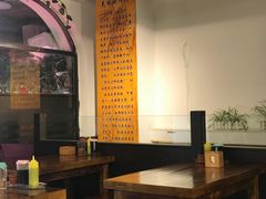 -丽虹云南过桥米线(兴工街店)