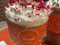 -VENCHI 闻绮(上海佛罗伦萨小镇店)