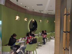等位区-奈雪的茶(凯德新都心店)