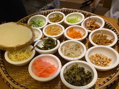 -包整·丝娃娃(一览甲秀楼风景店)