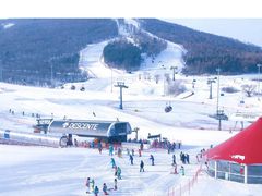 -中旅松花湖滑雪场