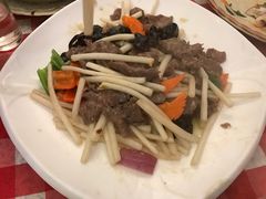 花生芽牛肉-龙桥私厨·姜花菊花过桥鱼·顺德菜(容桂店)