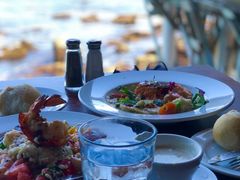 -Fish Hopper