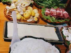 -民食香·腊排骨野生菌美食(木府店)