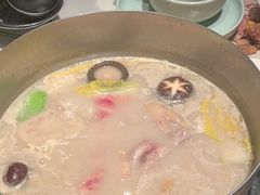 -洪氏嗨捞·猪肚鸡火锅(阳光天地店)