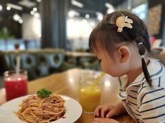 肉酱面-汽车博物馆主题餐厅