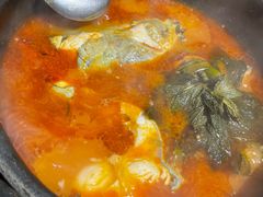 酸汤鱼-毛辣果·酸