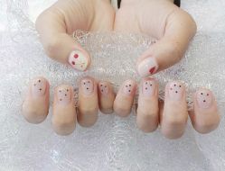 -Pink You美甲美睫纹绣定制中心