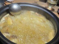 -一朵菌·野生菌探索家火锅(南亚店)