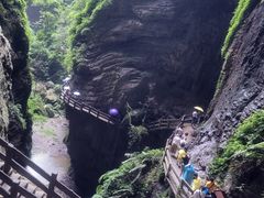 -龙水峡地缝景区