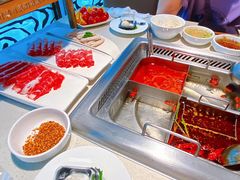 自助调料区-海底捞火锅鲜切牛肉主题店(长寿路店)