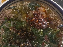 -云阿蛮云南生烫牛肉米线(奉贤路店)