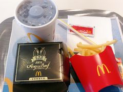 -麦当劳(保利若比邻店)