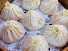 -莱莱小笼·乔艾
