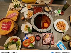 -牛YO寿喜烧·铁板烧和牛火锅自助(市府恒隆店)