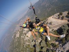 -费特希耶滑翔伞