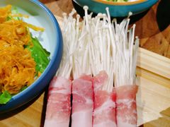 -明洞阿姨·韩式酱蟹烤肉·创意料理(三元桥店)