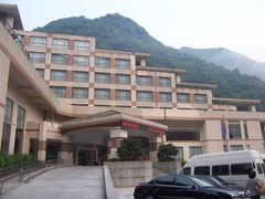 外景-天明山温泉大酒店