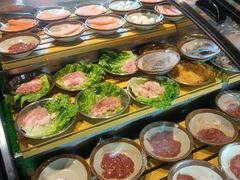 -尚品海鲜肥牛自助火锅(湖明店)