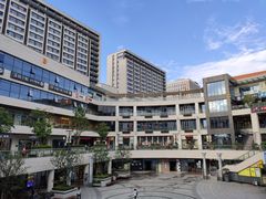 -浦江城市生活广场(江月路店)