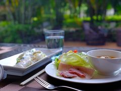 -广州汇华希尔顿逸林酒店
